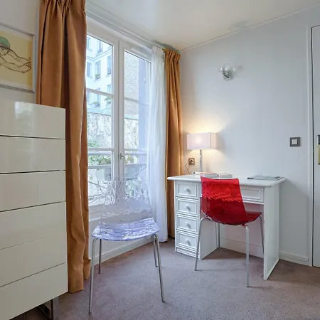 Le Hameau De Passy 2* Parigi