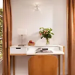Le Hameau De Passy Hotel 2*