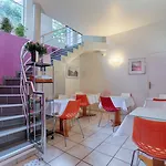 Le Hameau De Passy Hotel
