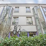 Hotel Le Hameau De Passy Paris