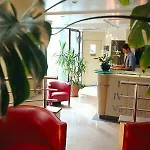 Hotel Le Hameau De Passy Paris