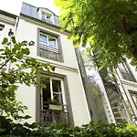 Le Hameau De Passy Hotel