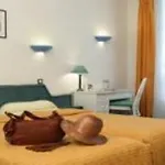 Hotel Le Hameau De Passy 2*