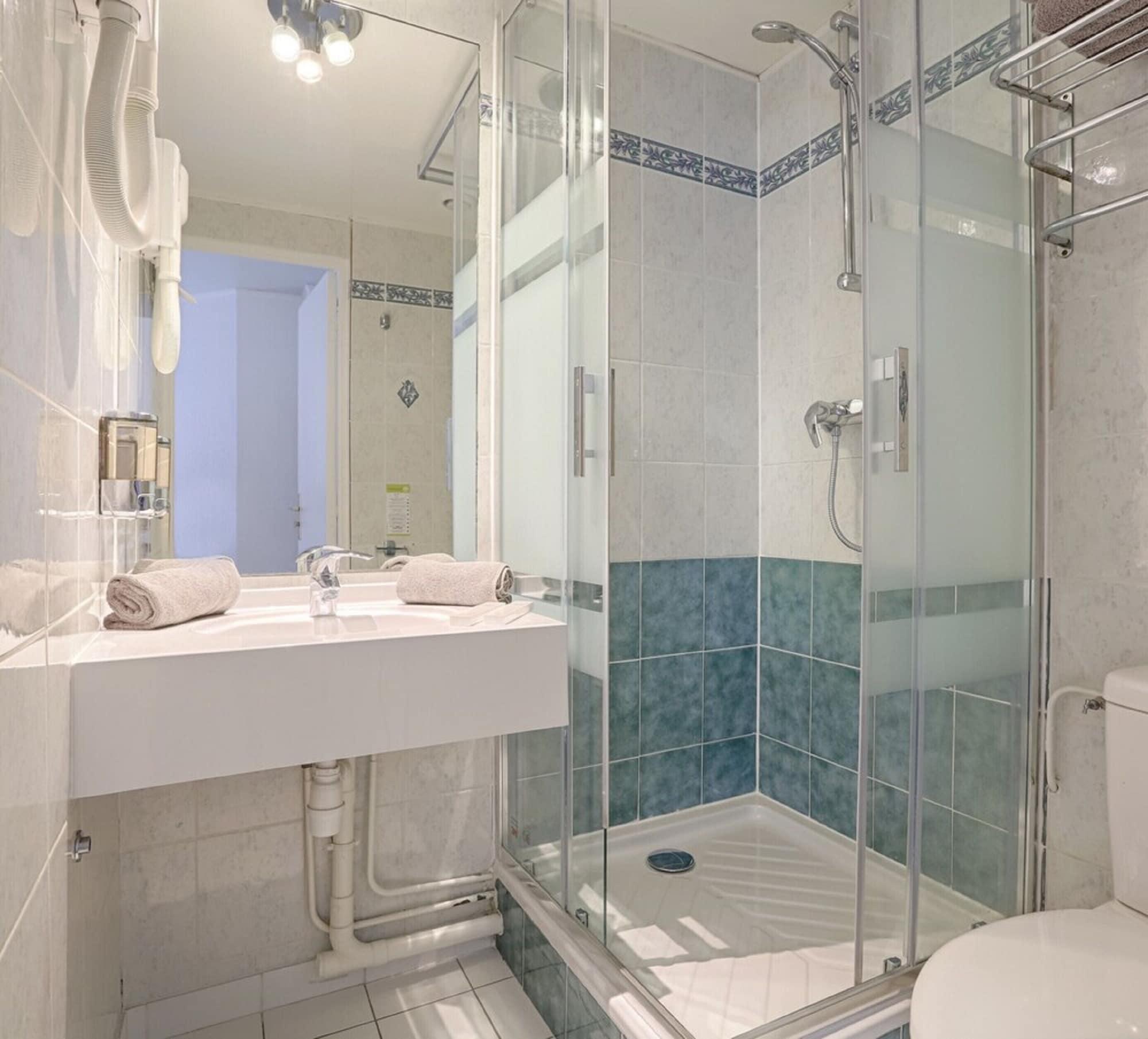 Hotel Le Hameau De Passy 2*