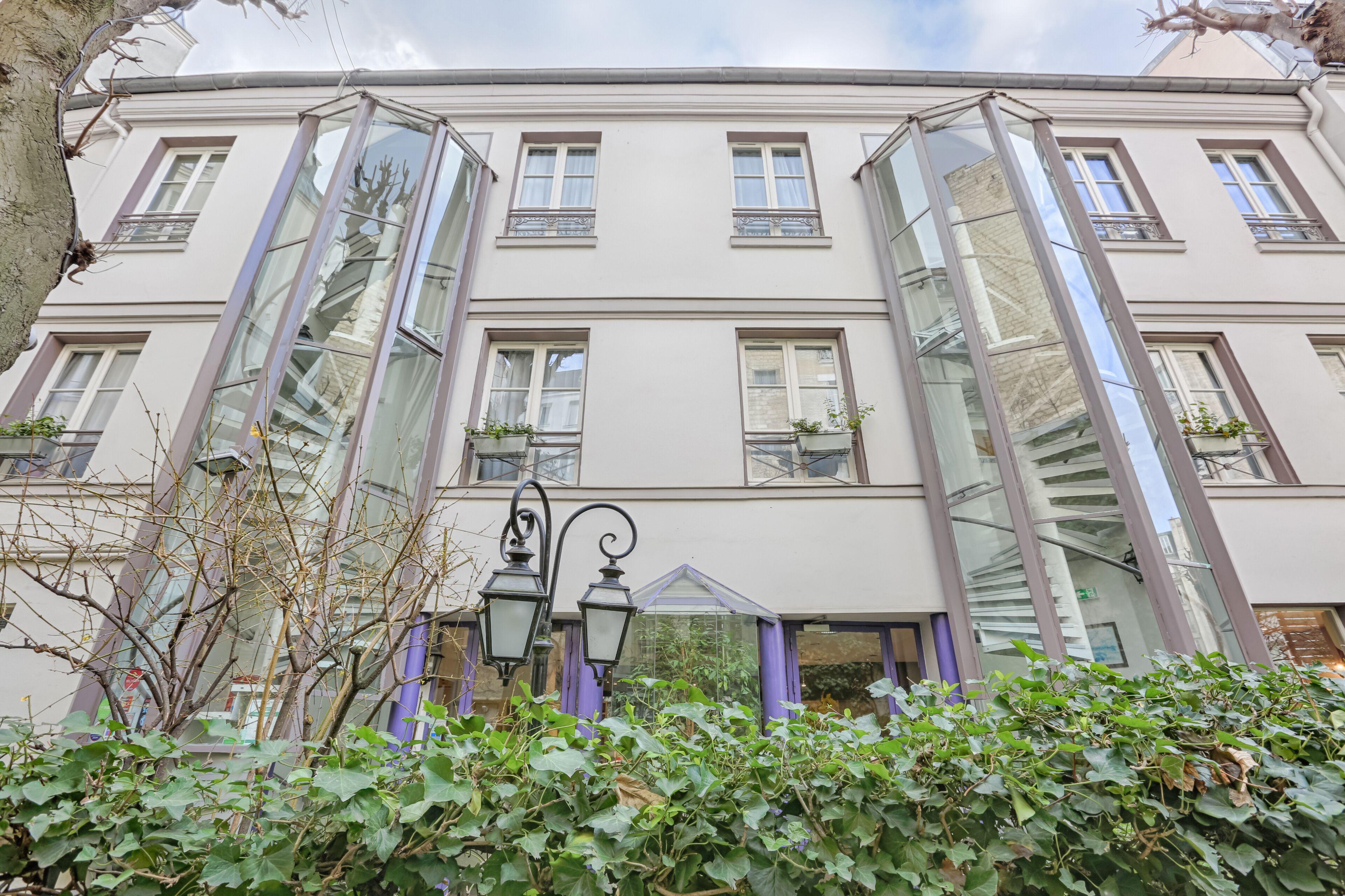 Hotel Le Hameau De Passy Paris