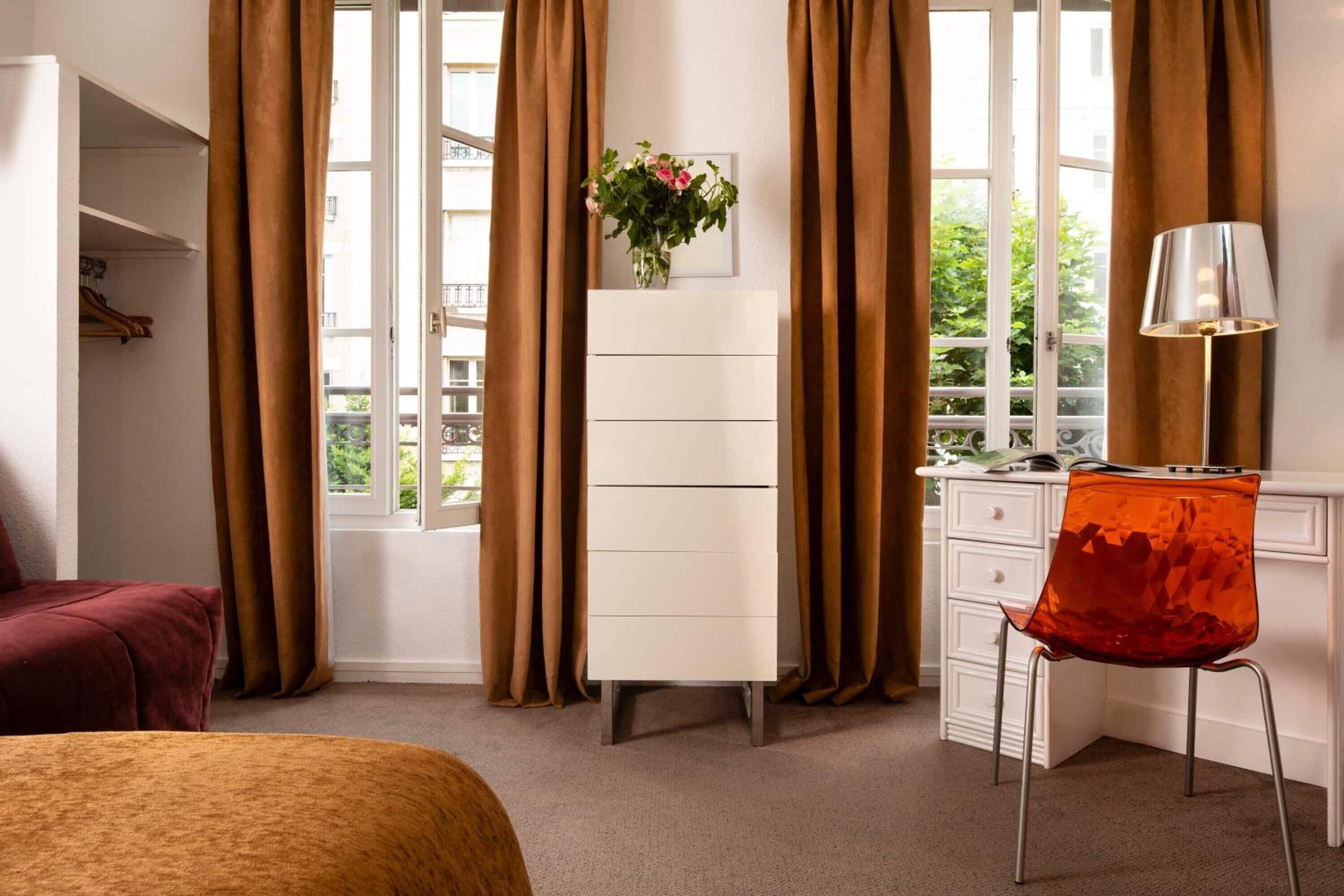 Le Hameau De Passy Paris