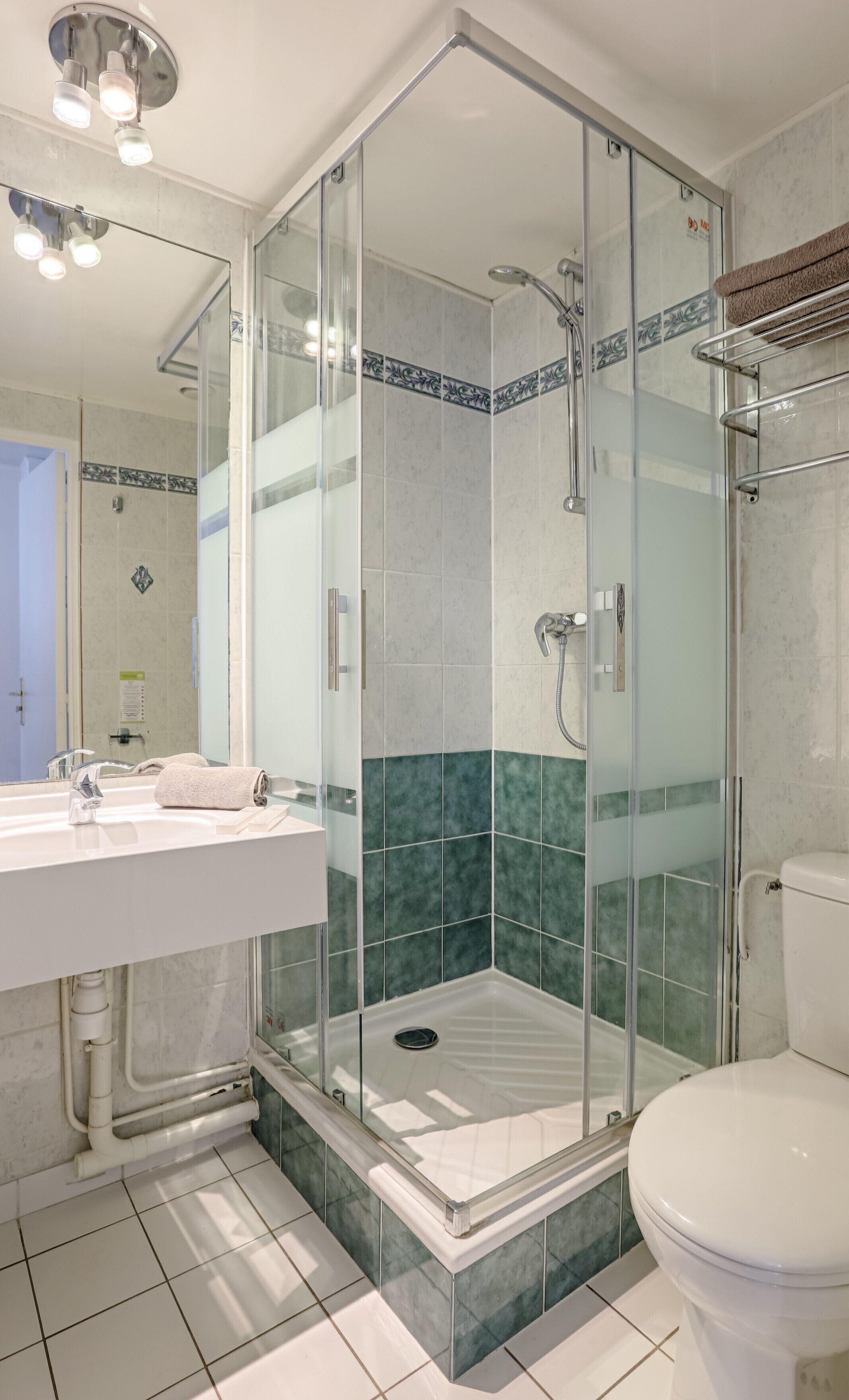 Hotel Le Hameau De Passy 2*